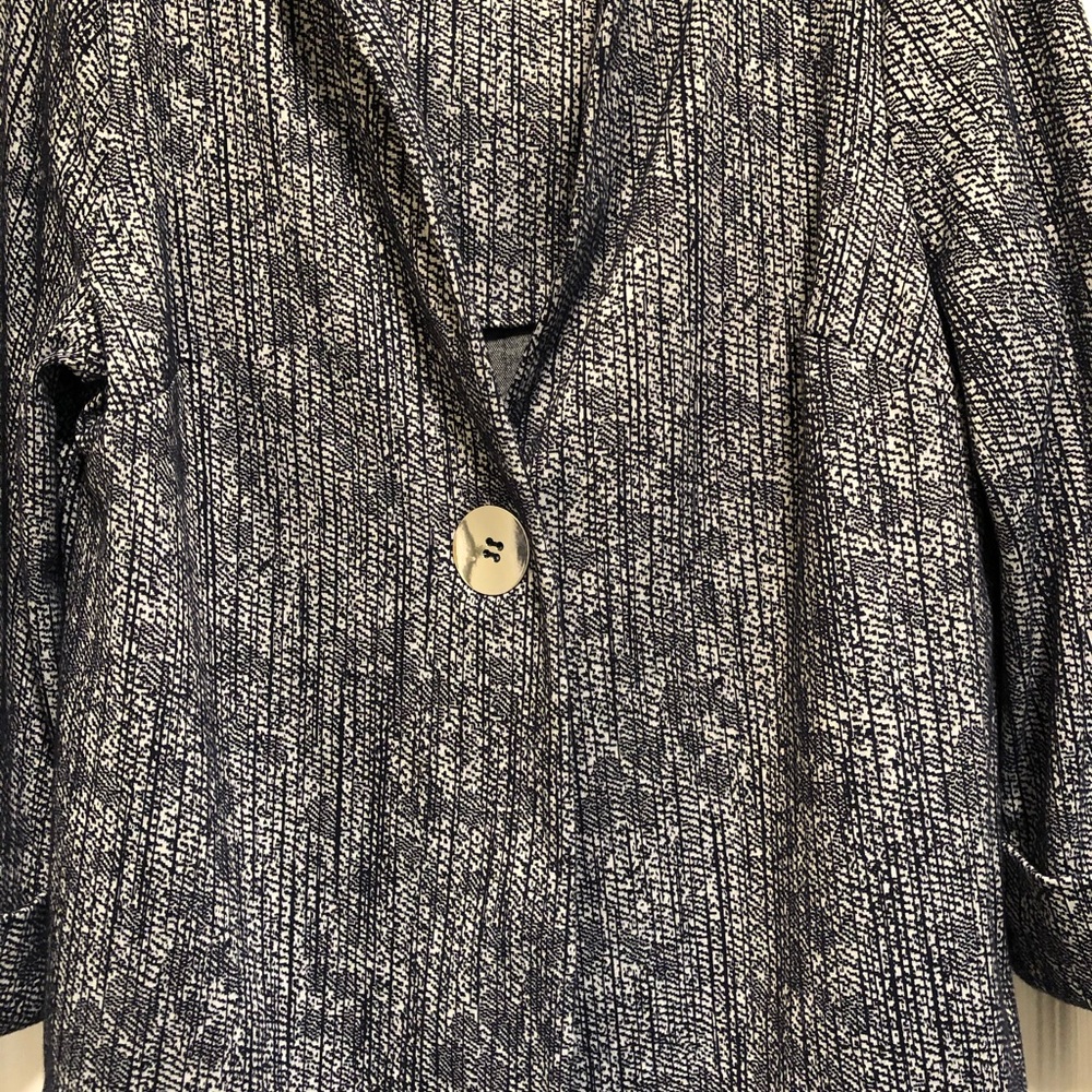 Jacket - Picture 3 of 3